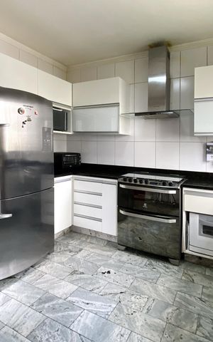Apartamento à venda com 170m², 4 quartos e 4 vagas Apartamento à venda com 170m², 4 quartos e 4 vagasCozinha