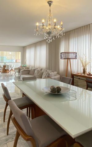 Apartamento à venda com 170m², 4 quartos e 4 vagas Apartamento à venda com 170m², 4 quartos e 4 vagasSala de Jantar