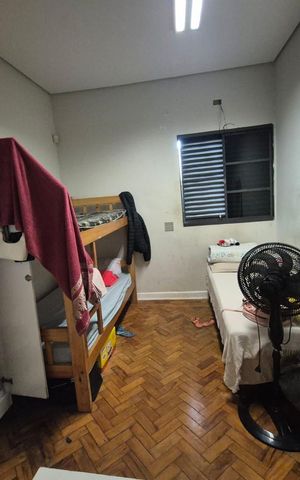 Casa para alugar com 242m², 5 quartos e 4 vagas