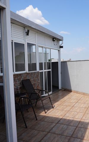 Apartamento à venda com 140m², 2 quartos e 1 vagaÁrea de Serviço
