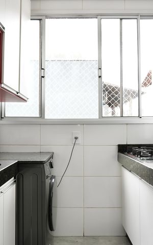 Apartamento à venda com 60m², 3 quartos e 1 vaga Apartamento à venda com 60m², 3 quartos e 1 vagaCozinha e Área de Serviço