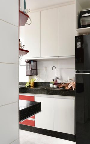Apartamento à venda com 60m², 3 quartos e 1 vaga Apartamento à venda com 60m², 3 quartos e 1 vagaCozinha e Área de Serviço