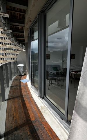 Studio à venda com 40m², 1 quarto e 1 vaga Studio à venda com 40m², 1 quarto e 1 vagaVaranda
