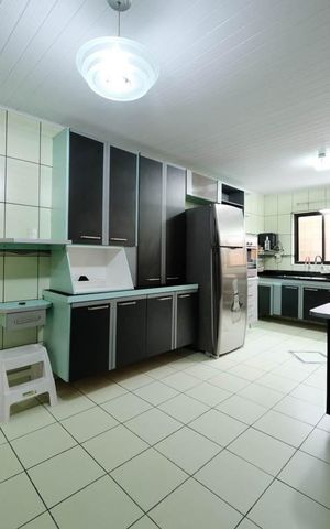 Casa para alugar com 160m², 4 quartos e 2 vagasCozinha