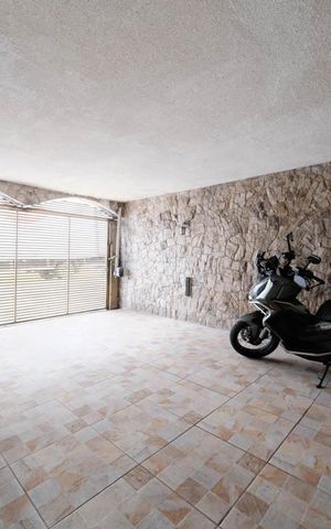Casa para alugar com 160m², 4 quartos e 2 vagasGaragem