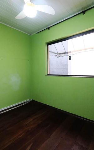 Casa para alugar com 160m², 4 quartos e 2 vagasQuarto 1