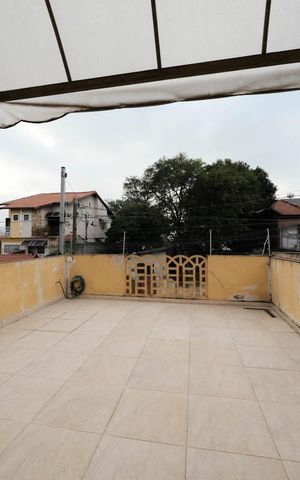 Casa para alugar com 160m², 4 quartos e 2 vagasSuíte