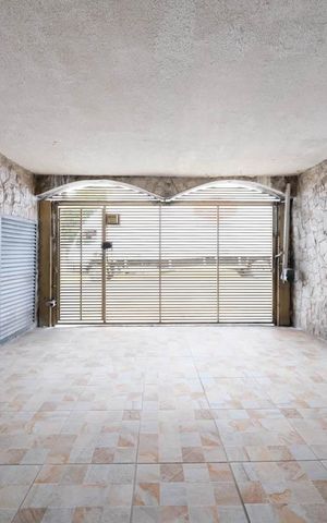 Casa para alugar com 160m², 4 quartos e 2 vagasGaragem