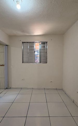 Casa à venda com 40m², 1 quarto e sem vaga Casa à venda com 40m², 1 quarto e sem vagaQuarto