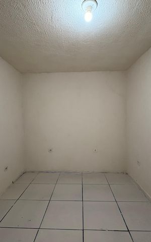 Casa à venda com 40m², 1 quarto e sem vaga Casa à venda com 40m², 1 quarto e sem vagaQuarto