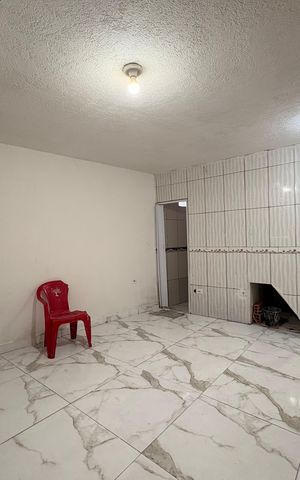 Casa à venda com 40m², 1 quarto e sem vaga Casa à venda com 40m², 1 quarto e sem vagaSala/cozinha