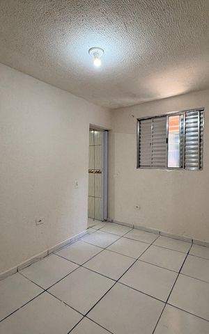 Casa à venda com 40m², 1 quarto e sem vaga Casa à venda com 40m², 1 quarto e sem vagaQuarto