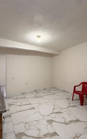 Casa à venda com 40m², 1 quarto e sem vaga Casa à venda com 40m², 1 quarto e sem vagaSala/cozinha