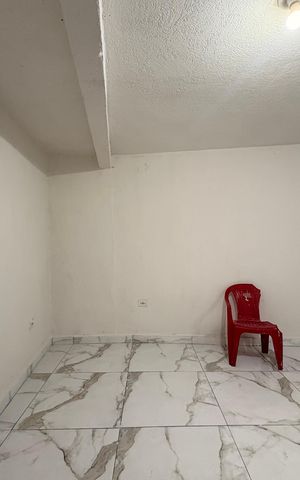Casa à venda com 40m², 1 quarto e sem vaga Casa à venda com 40m², 1 quarto e sem vagaSala/cozinha