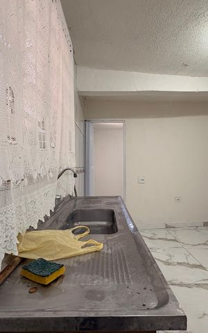 Casa à venda com 40m², 1 quarto e sem vaga Casa à venda com 40m², 1 quarto e sem vagaSala/ cozinha