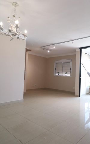 Apartamento para alugar com 96m², 3 quartos e sem vagaSala