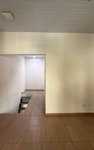 Casa à venda com 88m², 2 quartos e sem vaga