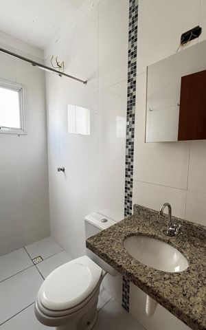 Apartamento à venda com 47m², 2 quartos e 1 vaga Apartamento à venda com 47m², 2 quartos e 1 vagaBanheiro