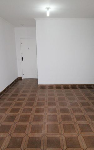 Apartamento para alugar com 73m², 2 quartos e 1 vagaSala