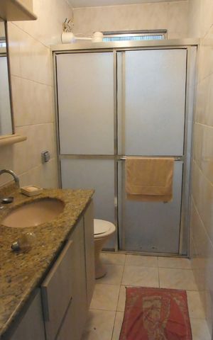 Casa para alugar com 190m², 3 quartos e 3 vagasBanheiro da Suíte