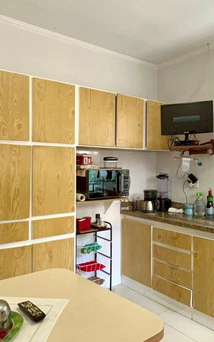 Casa à venda com 160m², 3 quartos e 2 vagas Casa à venda com 160m², 3 quartos e 2 vagasCozinha