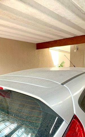 Casa à venda com 160m², 3 quartos e 2 vagas Casa à venda com 160m², 3 quartos e 2 vagasGaragem