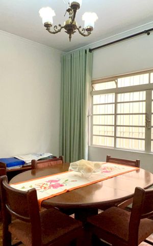 Casa à venda com 160m², 3 quartos e 2 vagas Casa à venda com 160m², 3 quartos e 2 vagasSala de Jantar