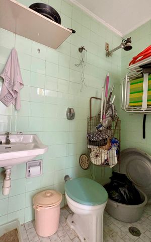 Casa à venda com 160m², 3 quartos e 2 vagas Casa à venda com 160m², 3 quartos e 2 vagasBanheiro de serviço