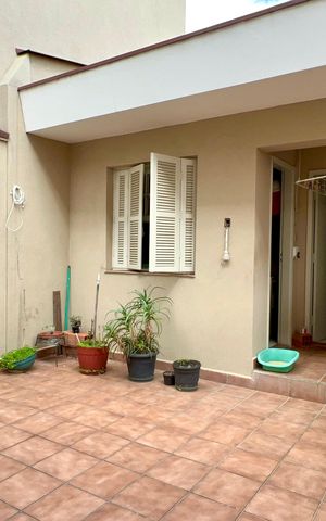 Casa à venda com 160m², 3 quartos e 2 vagas Casa à venda com 160m², 3 quartos e 2 vagasQuintal