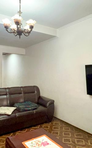 Casa à venda com 160m², 3 quartos e 2 vagas Casa à venda com 160m², 3 quartos e 2 vagasSala