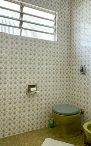Casa à venda com 160m², 3 quartos e 2 vagas Casa à venda com 160m², 3 quartos e 2 vagasBanheiro da Suíte