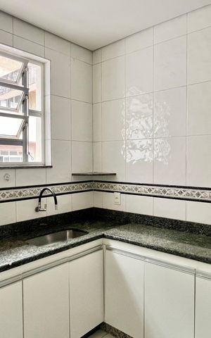 Casa para alugar com 324m², 5 quartos e 1 vaga