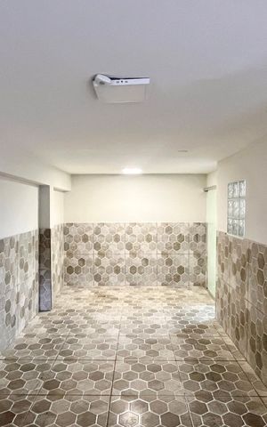 Casa para alugar com 324m², 5 quartos e 1 vaga
