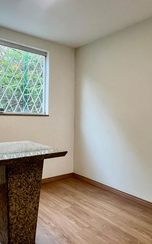 Casa para alugar com 324m², 5 quartos e 1 vaga