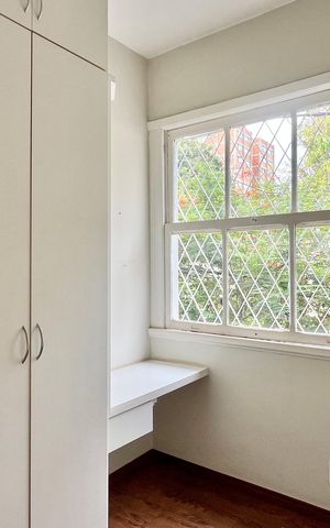Casa para alugar com 324m², 5 quartos e 1 vaga