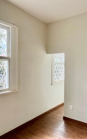 Casa para alugar com 324m², 5 quartos e 1 vaga