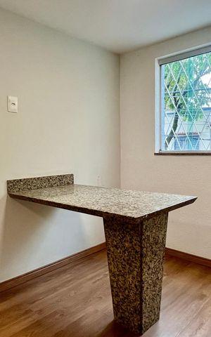 Casa para alugar com 324m², 5 quartos e 1 vaga