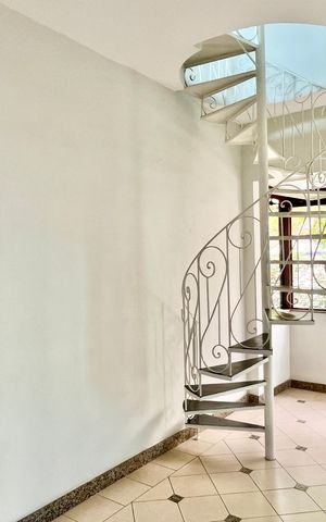 Casa para alugar com 324m², 5 quartos e 1 vaga