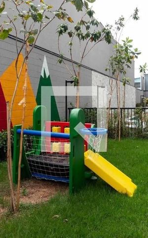 Apartamento à venda com 43m², 2 quartos e sem vaga Apartamento à venda com 43m², 2 quartos e sem vagaÁrea comum - Playground