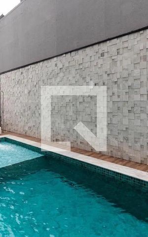 Apartamento à venda com 43m², 2 quartos e sem vaga Apartamento à venda com 43m², 2 quartos e sem vagaÁrea comum - Piscina