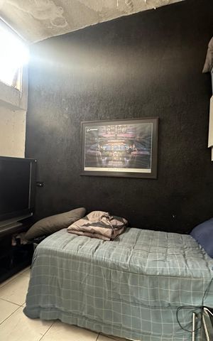 Casa à venda com 300m², 3 quartos e 3 vagas Casa à venda com 300m², 3 quartos e 3 vagasQuarto 1