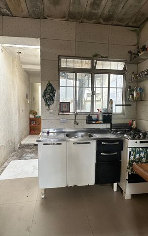 Casa à venda com 300m², 3 quartos e 3 vagas Casa à venda com 300m², 3 quartos e 3 vagasSala/Cozinha