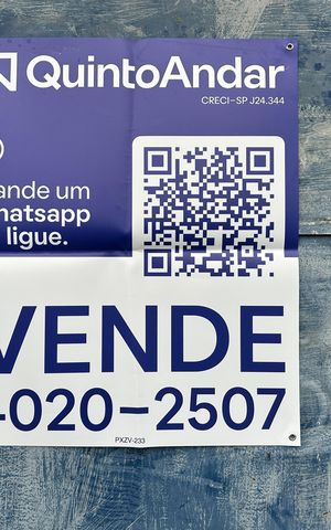 Casa à venda com 300m², 4 quartos e 3 vagas Casa à venda com 300m², 4 quartos e 3 vagasFachada