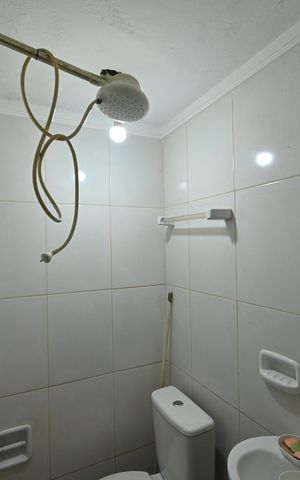 Casa à venda com 116m², 2 quartos e 2 vagasBanheiro de Serviço