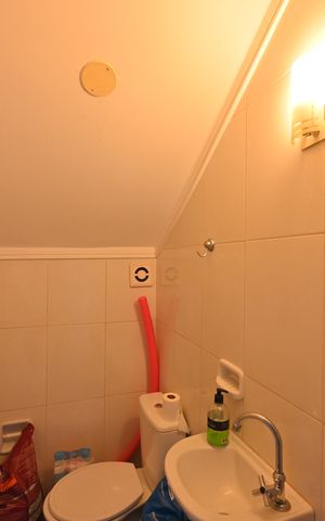 Casa à venda com 116m², 2 quartos e 2 vagasLavabo
