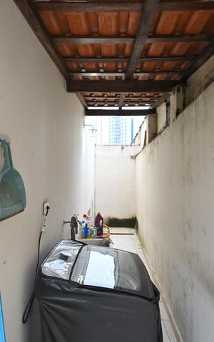 Casa à venda com 116m², 2 quartos e 2 vagasLavanderia