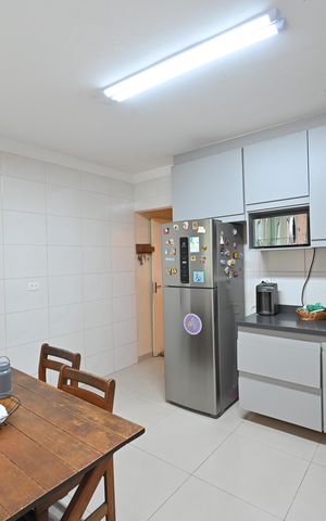 Casa à venda com 116m², 2 quartos e 2 vagasCozinha