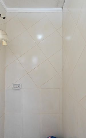 Casa à venda com 116m², 2 quartos e 2 vagasBanheiro de Serviço