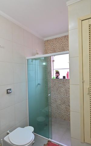Casa à venda com 116m², 2 quartos e 2 vagasBanheiro Social