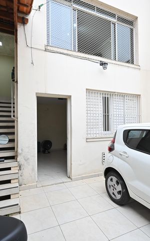 Casa à venda com 116m², 2 quartos e 2 vagasGaragem